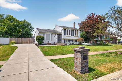 Tiny photo for 76 Woodgate Drive, Cheektowaga, NY 14227 (MLS # B1701401)