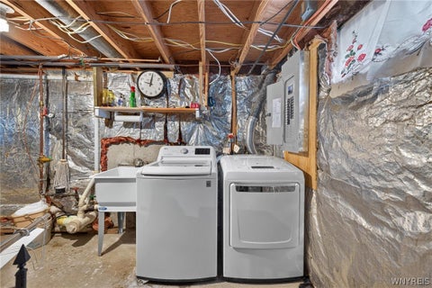 Tiny photo for 29 Woodgate Drive, Cheektowaga, NY 14227 (MLS # B1705975)