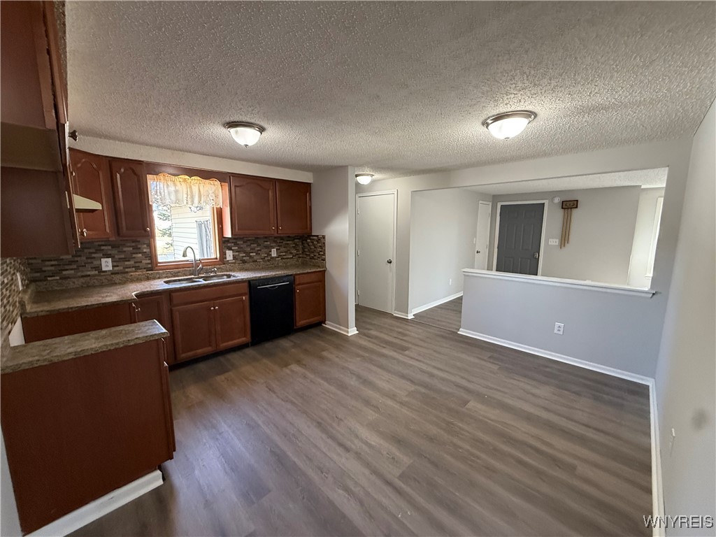 1148 Penora Street, Lancaster, New York image 3