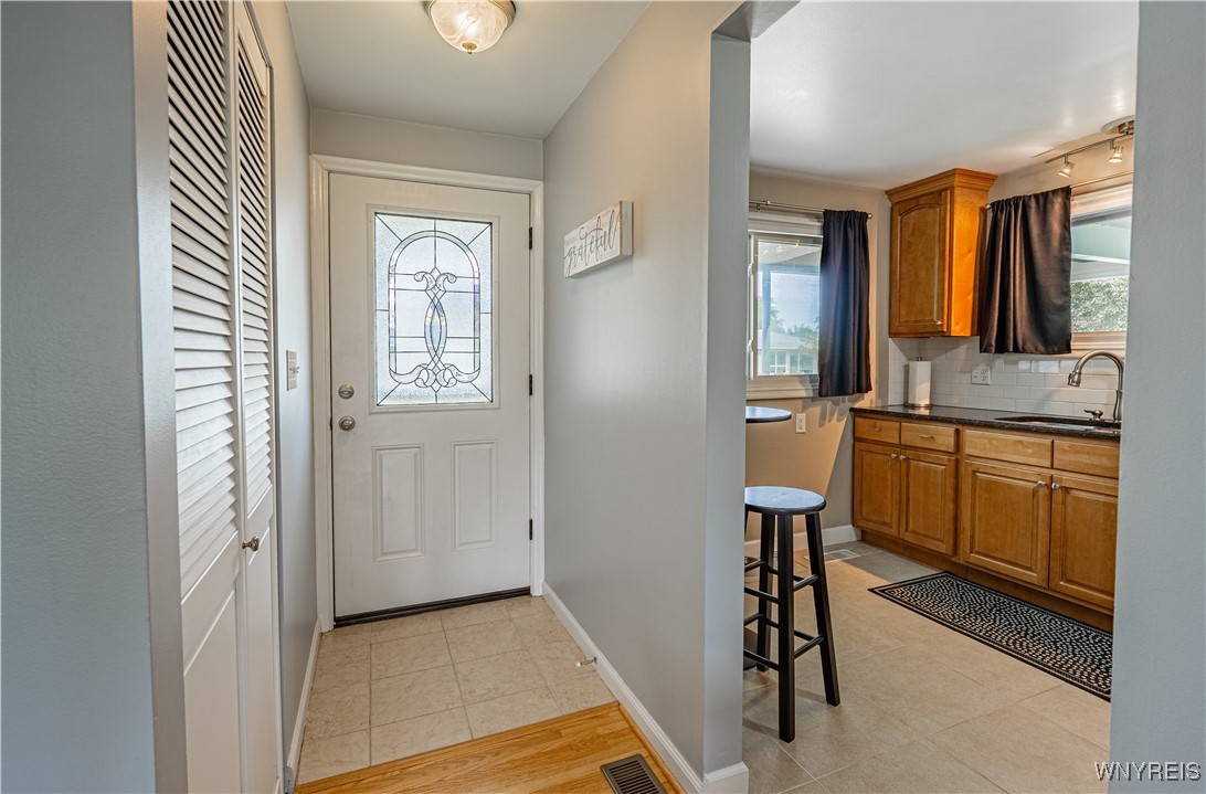 103 Greenhaven Terrace, Tonawanda, New York image 5