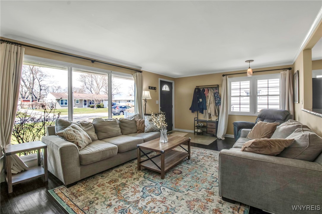 131 Overbrook Avenue, Tonawanda, New York image 4