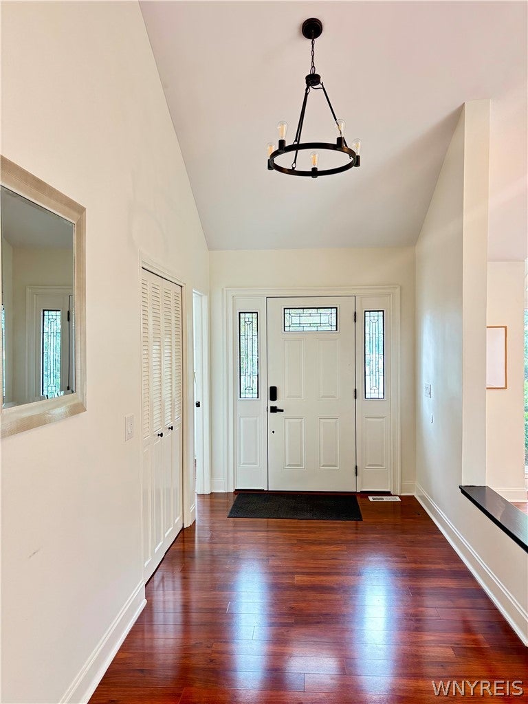 6035 Whitegate Crossing