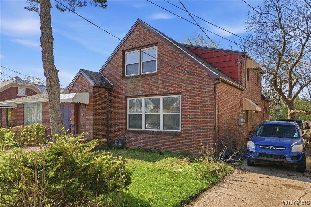 15 Dartmouth Avenue