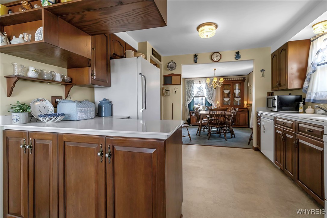 1288 Cleveland Drive, Cheektowaga, New York image 6
