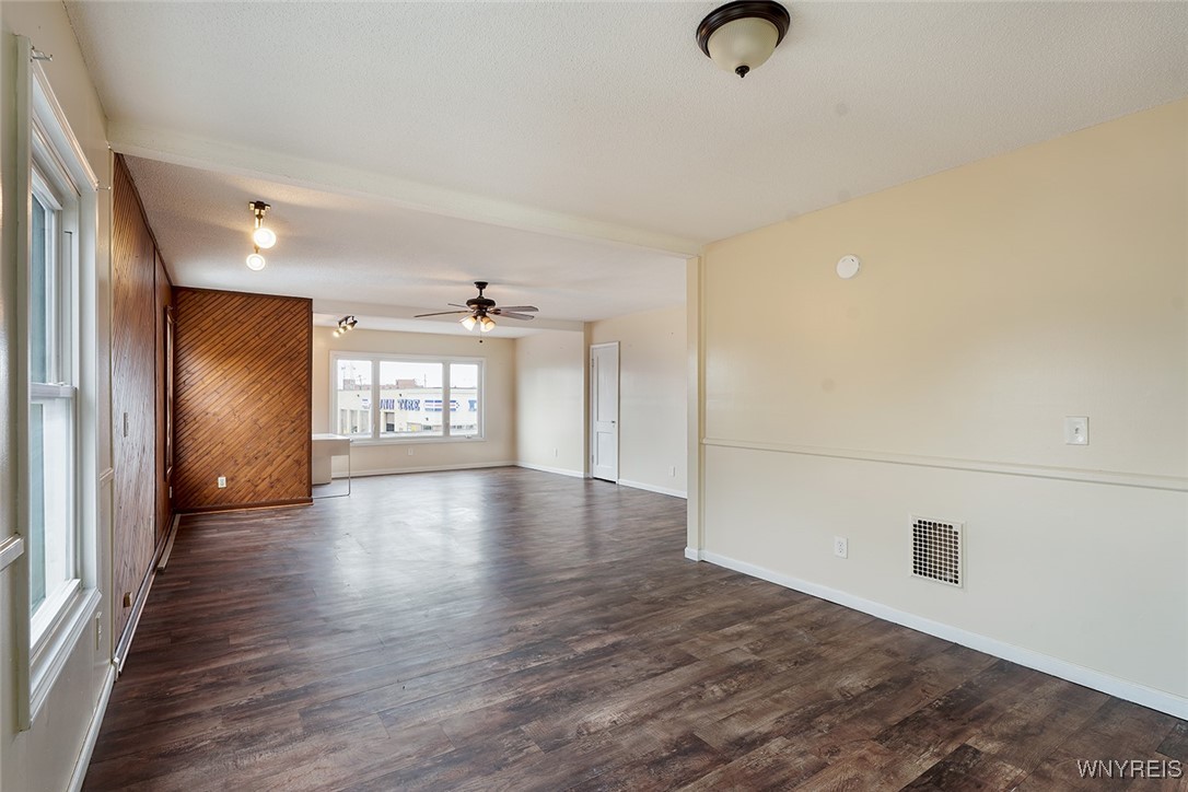 2289 Delaware Avenue, Buffalo, New York image 17