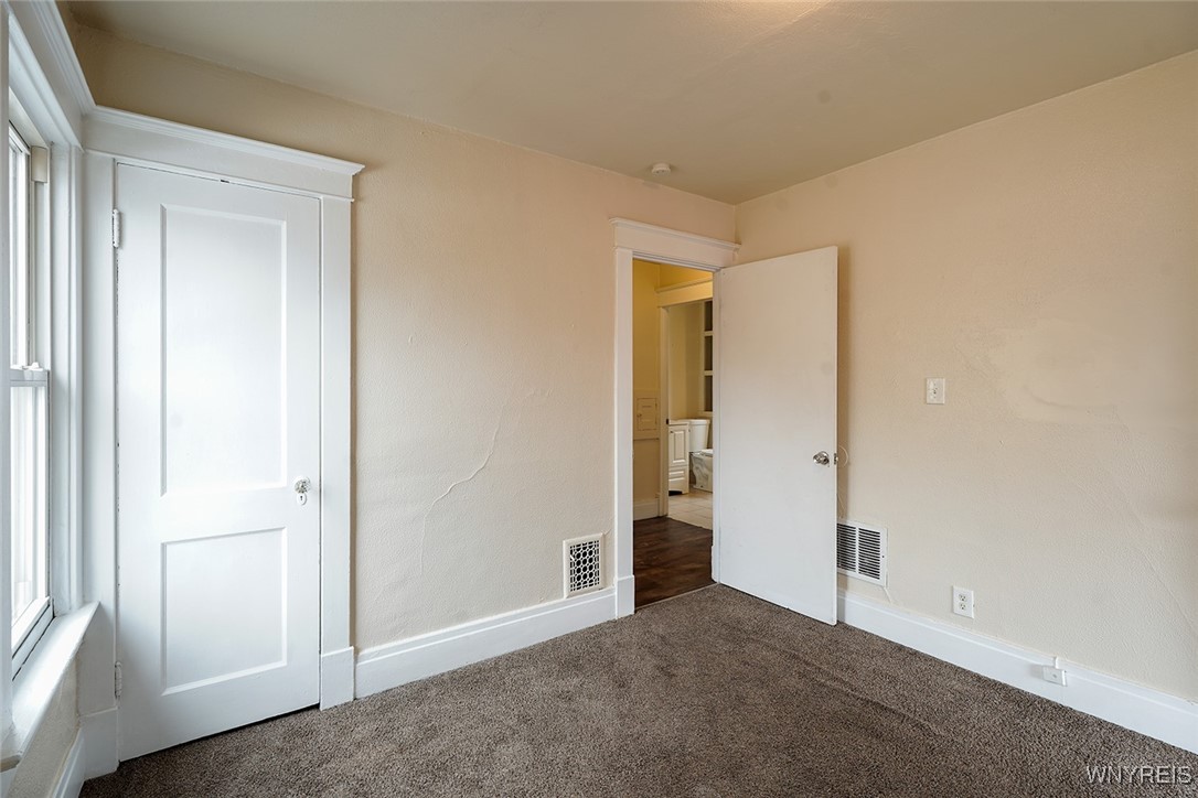 2289 Delaware Avenue, Buffalo, New York image 24