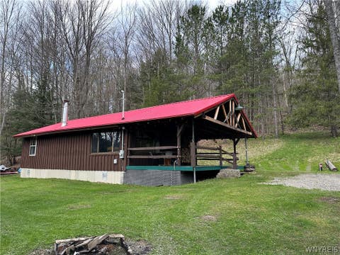 Homes For Sale - 4098 Barker Run Road<br/> Great Valley, NY 14741