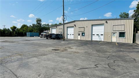 Photo for 5000 Saunders Settlement Road