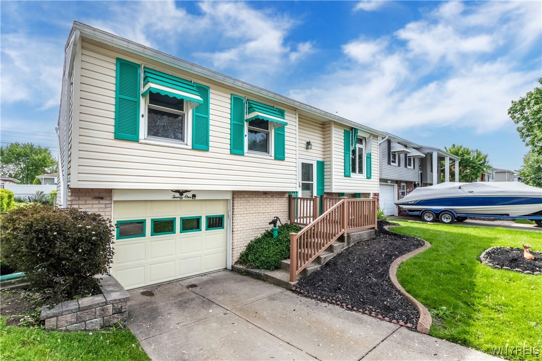 21 Francine Lane, Cheektowaga, New York image 2