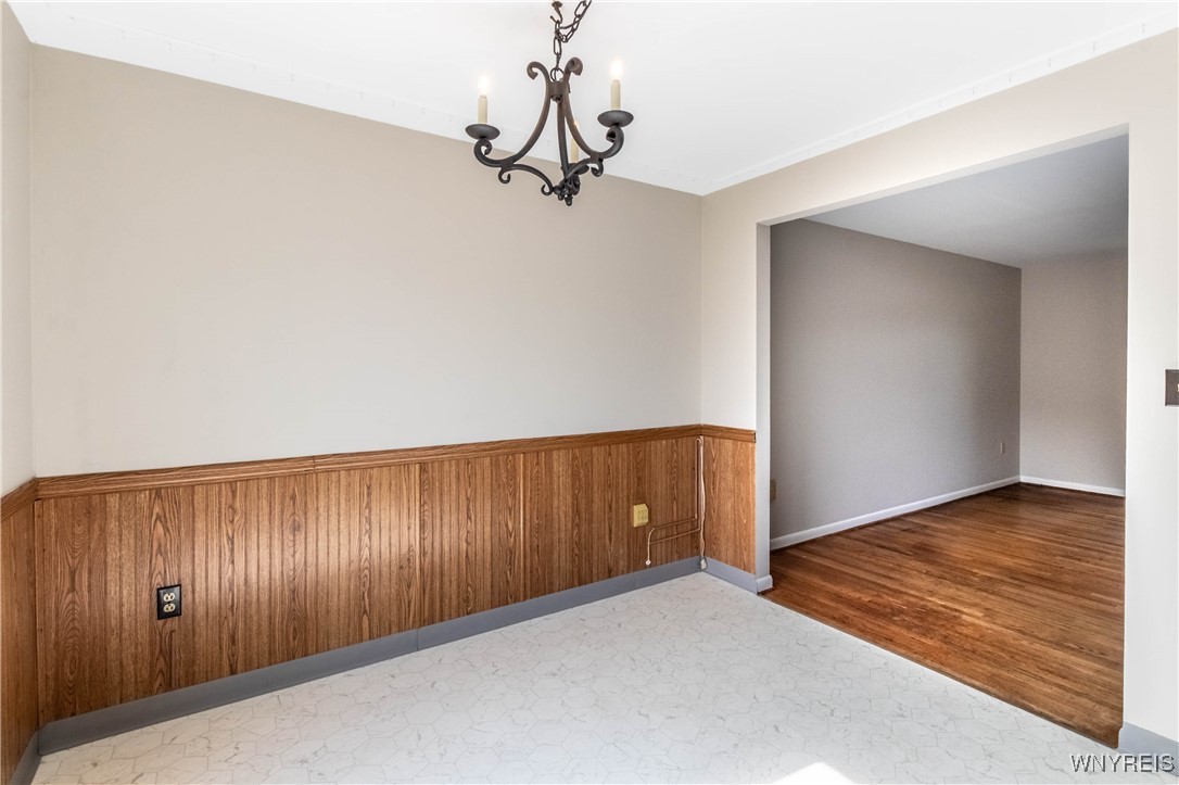 21 Francine Lane, Cheektowaga, New York image 8