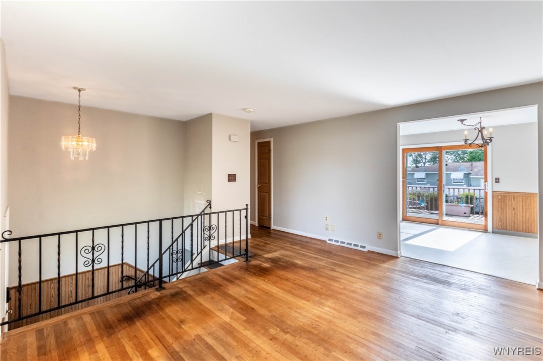 21 Francine Lane, Cheektowaga, New York image 11
