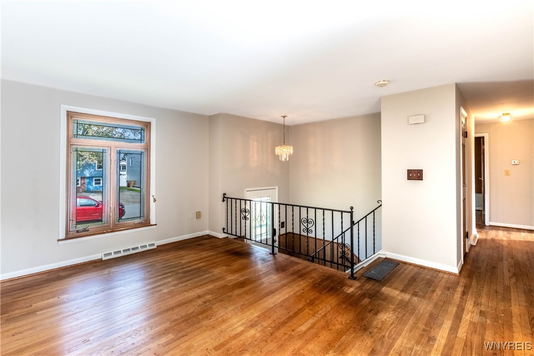 21 Francine Lane, Cheektowaga, New York image 10
