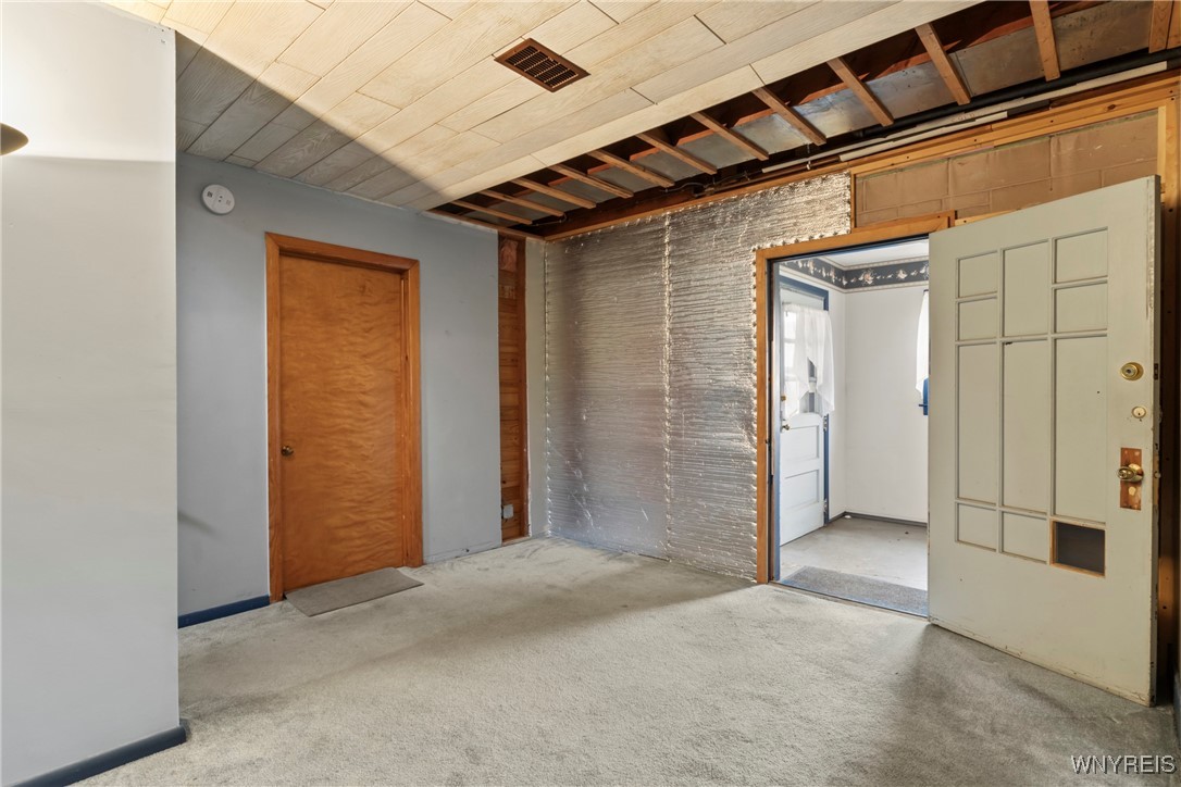 16 Willow Street, Lackawanna, New York image 11