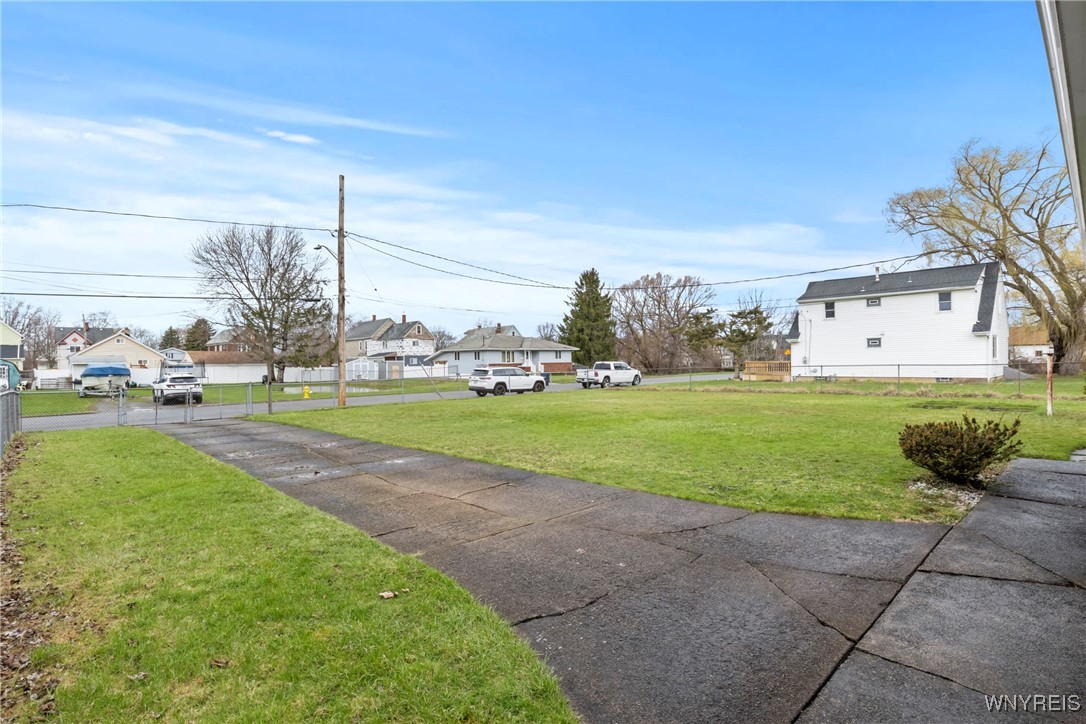 16 Willow Street, Lackawanna, New York image 6