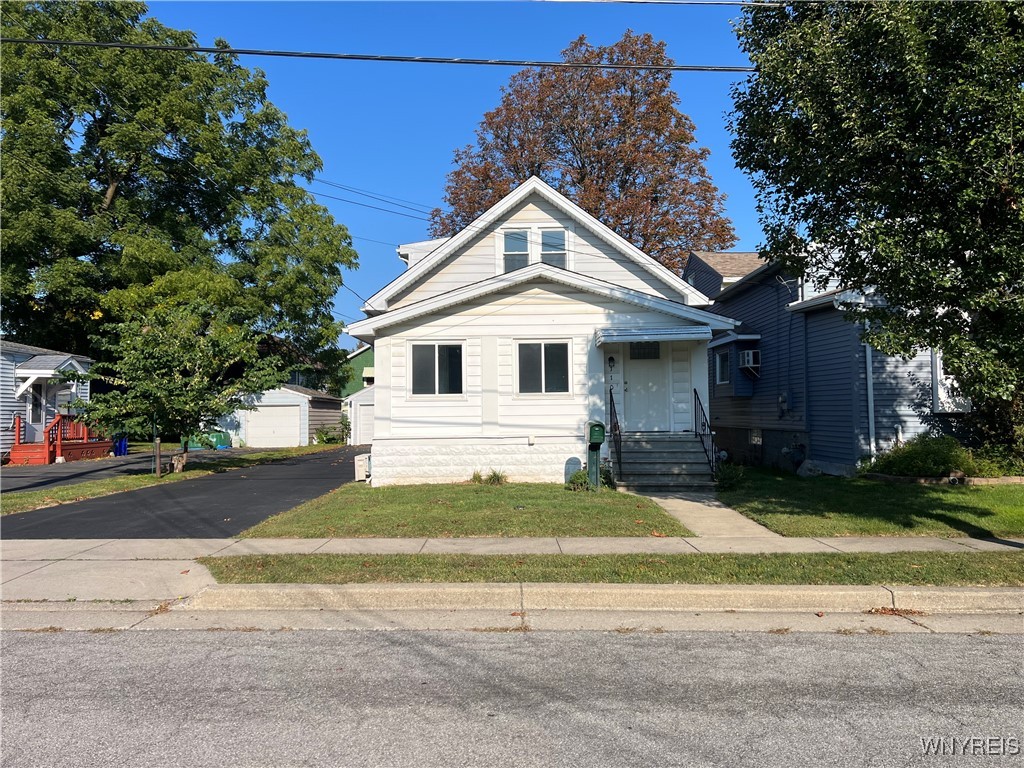 View West Seneca, NY 14224 house