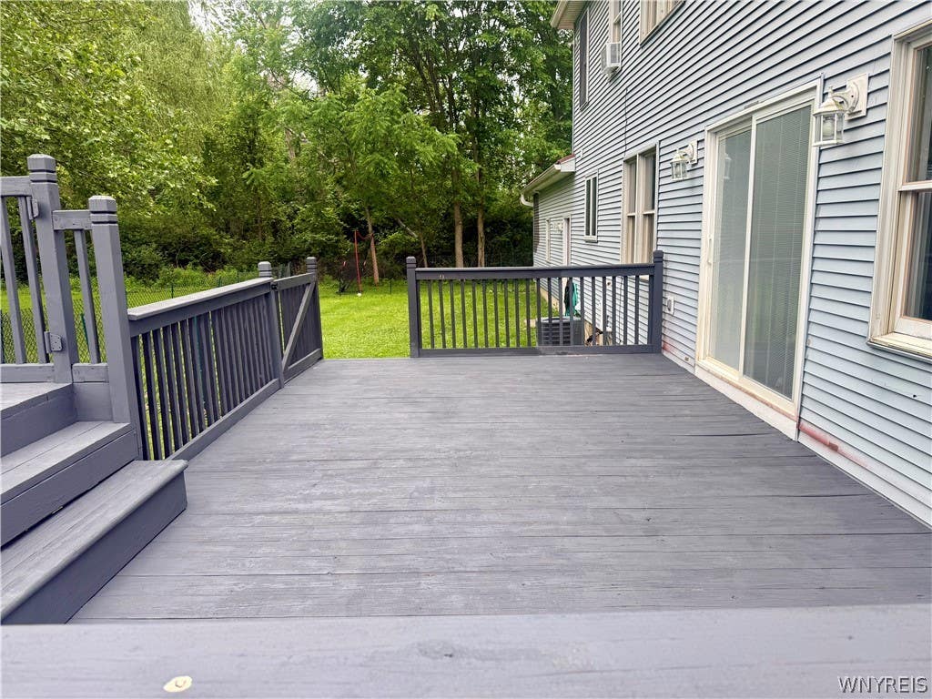 Photo of 120 Sunset Drive, Hamburg, NY 14075 (MLS # B1701417)