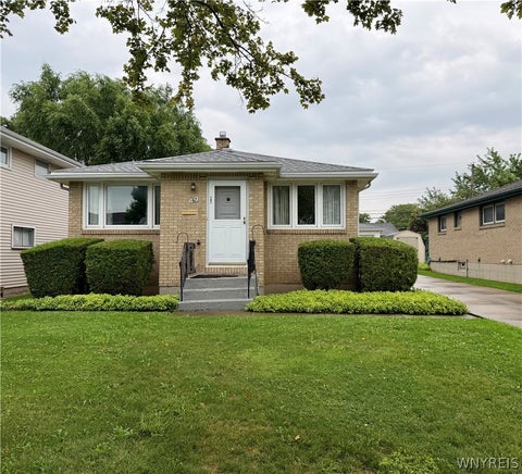 Homes For Sale - 147 Maplegrove Ave Ave<br/> Tonawanda, NY 14150