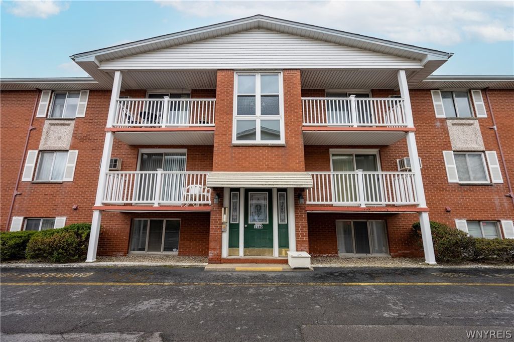 Photo of 1160 Indian Church Road #10, West Seneca, NY 14224 (MLS # B1678278)