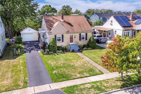 Photo for 538 Capen Boulevard