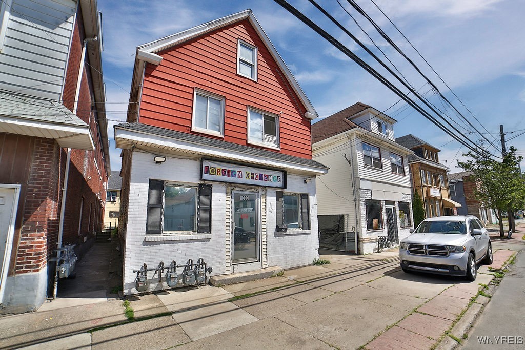 1080 Walden Avenue