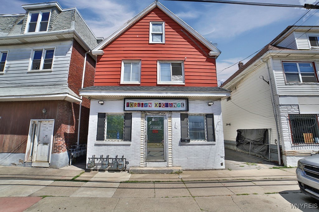 1080 Walden Avenue