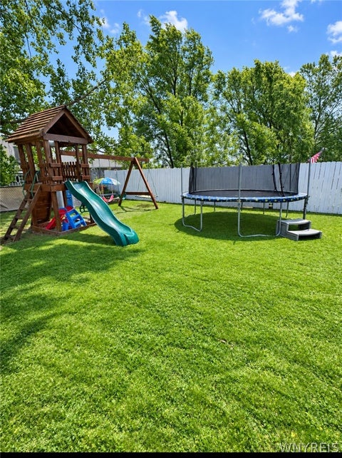 Tiny photo for 32 Iroquois Avenue, Lancaster, NY 14086 (MLS # B1714967)