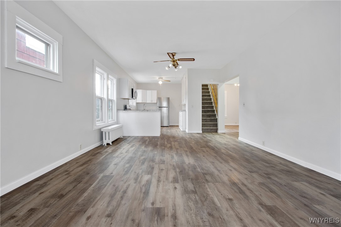 67 E Hazeltine Avenue