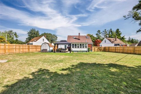 Tiny photo for 4 Highview Court, Cheektowaga, NY 14215 (MLS # B1635718)