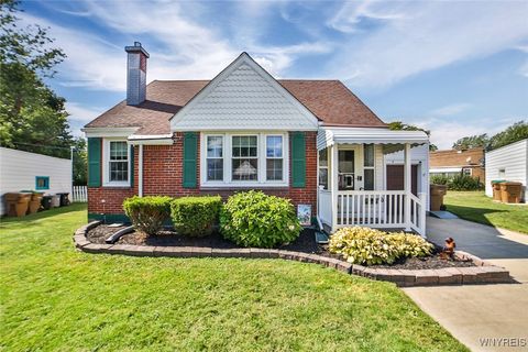 Tiny photo for 4 Highview Court, Cheektowaga, NY 14215 (MLS # B1635718)