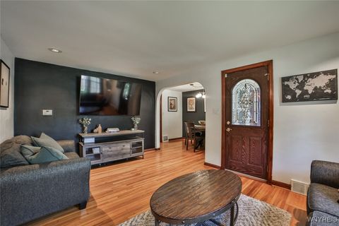 Tiny photo for 4 Highview Court, Cheektowaga, NY 14215 (MLS # B1635718)