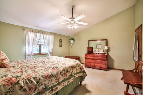 Tiny photo for 31 Northwood Drive, Lancaster, NY 14043 (MLS # B1637935)