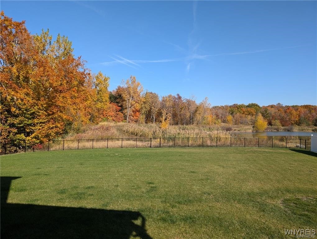 5471 Sycamore Lane, Hamburg, New York image 2