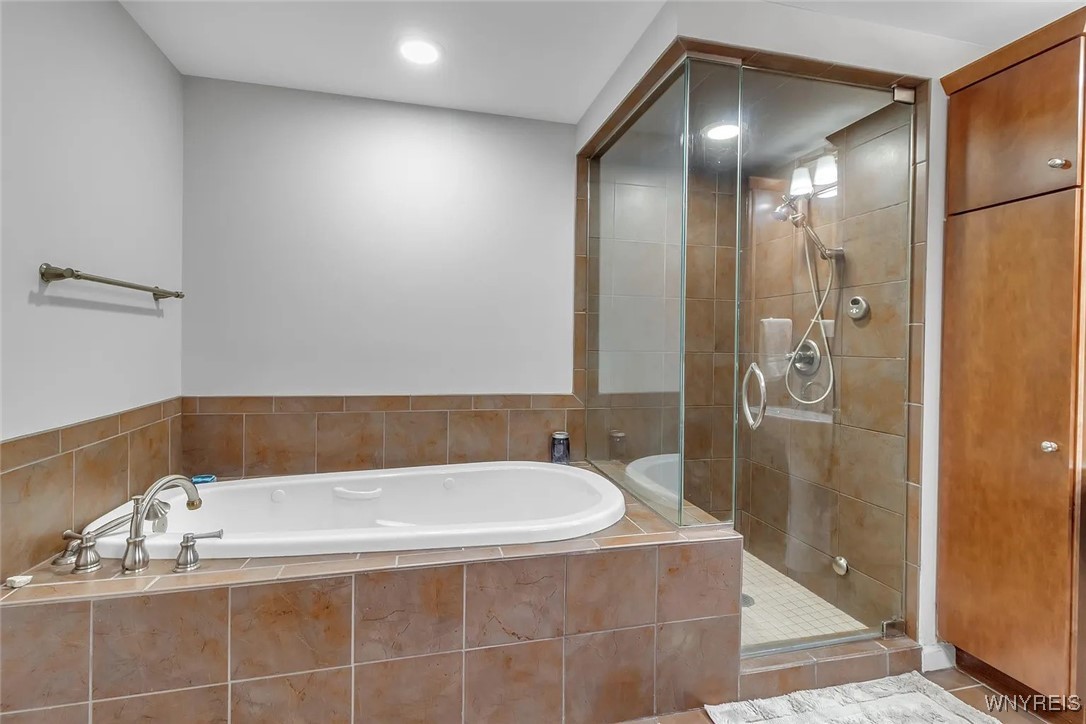 132 Lakefront Boulevard #105, Buffalo, New York image 8