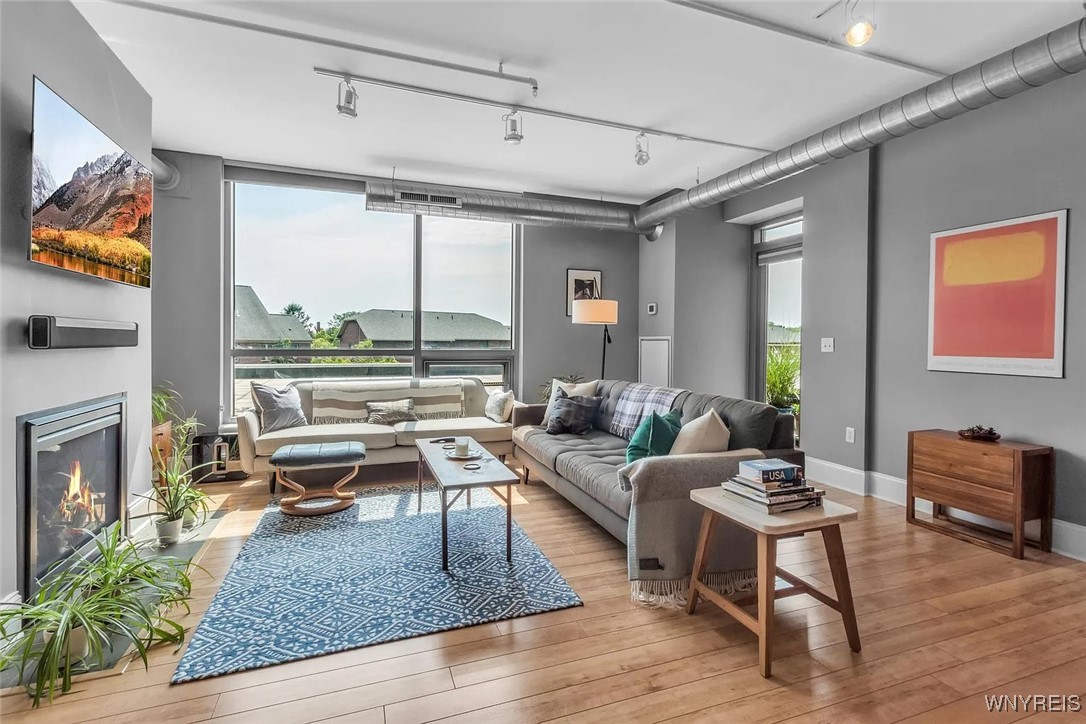 132 Lakefront Boulevard #105, Buffalo, New York image 3