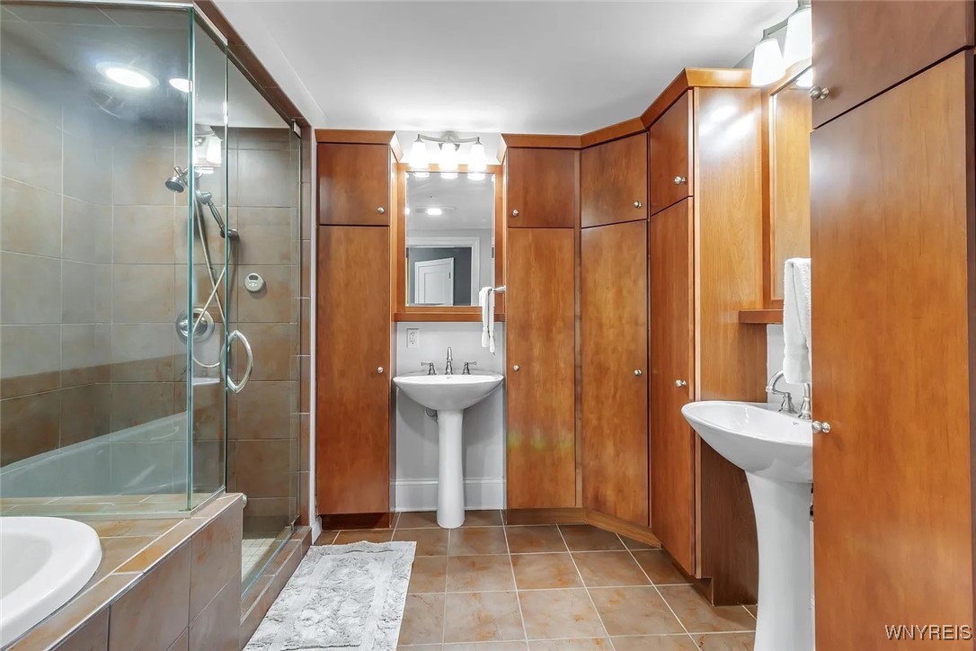132 Lakefront Boulevard #105, Buffalo, New York image 9