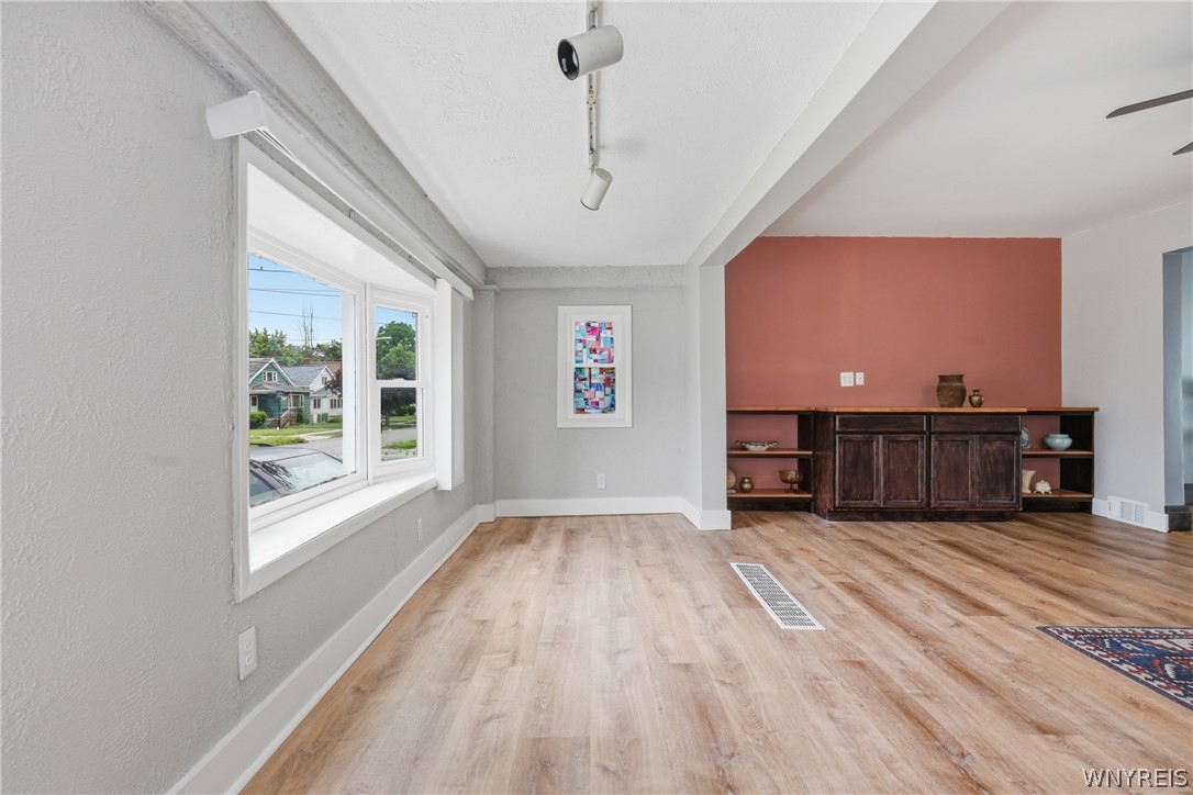 48 Alice Avenue