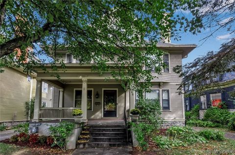Photo of 566 W Ferry Street, Buffalo, NY 14222 (MLS # B1503670)