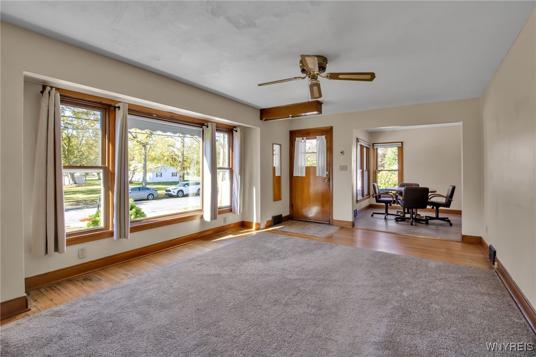 Batavia City, New York 14020, United States, 3 Bedrooms Bedrooms, ,2 BathroomsBathrooms,Residential,Active,231413