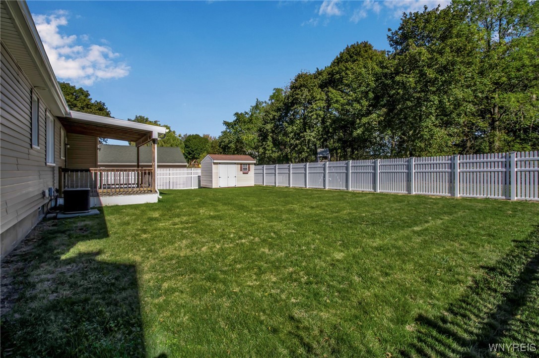 Batavia City, New York 14020, United States, 3 Bedrooms Bedrooms, ,2 BathroomsBathrooms,Residential,Active,231413