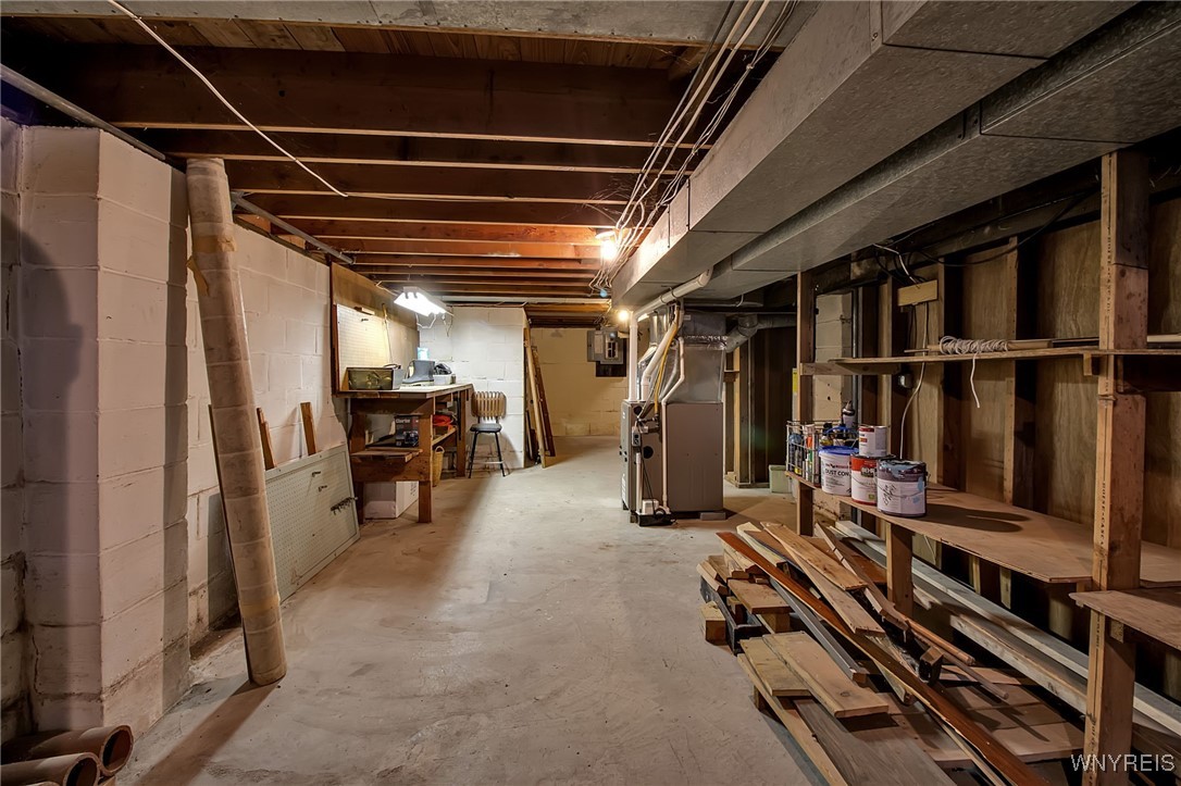 Batavia City, New York 14020, United States, 3 Bedrooms Bedrooms, ,2 BathroomsBathrooms,Residential,Active,231413