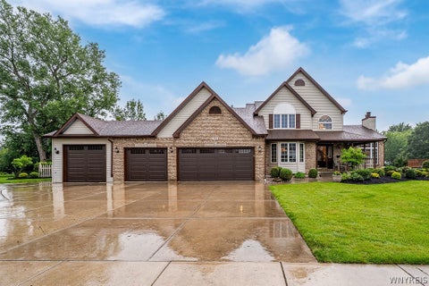 Photo of 52 Tomahawk TRL, Lancaster, NY 14086 (MLS # B1693980)