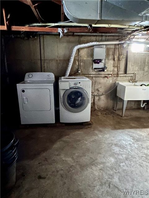 Tiny photo for 23 Latona Court #4, Buffalo, NY 14220 (MLS # B1655265)