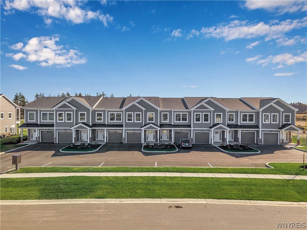 Photo of 3385 Cedar Valley, Hamburg, NY 14075 (MLS # B1674513)