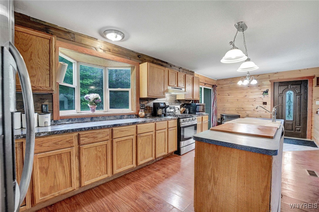 10468 Delevan Elton Road, Freedom, New York image 9