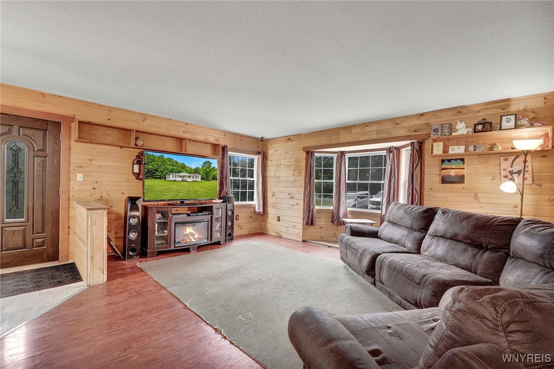 10468 Delevan Elton Road, Freedom, New York image 6