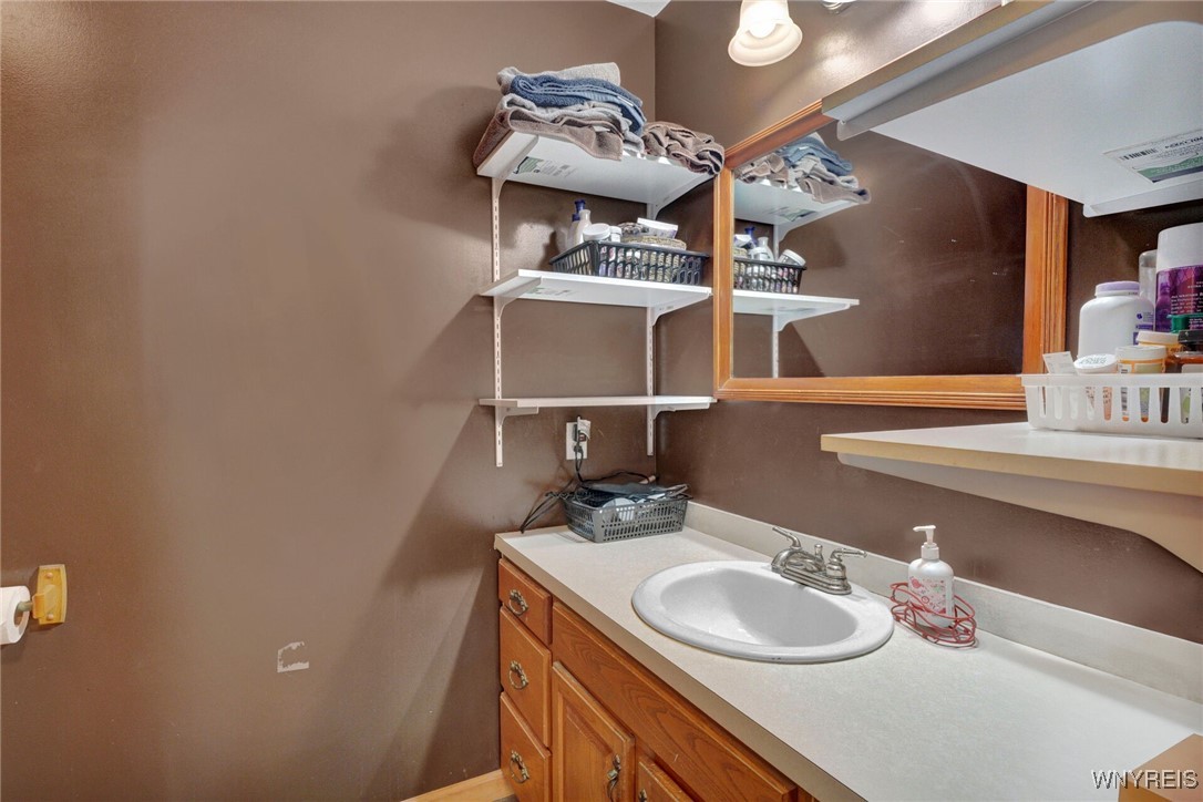 10468 Delevan Elton Road, Freedom, New York image 16