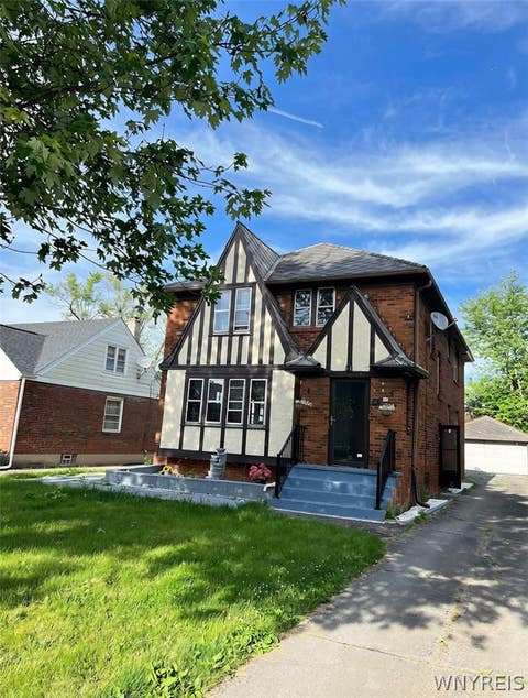 Apartment For Rent - 81 Concord Drive<br/> Erie County, Cheektowaga, NY 14215