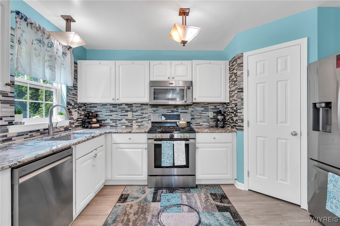 2202 Fox Chase Road, Hamburg, New York image 12