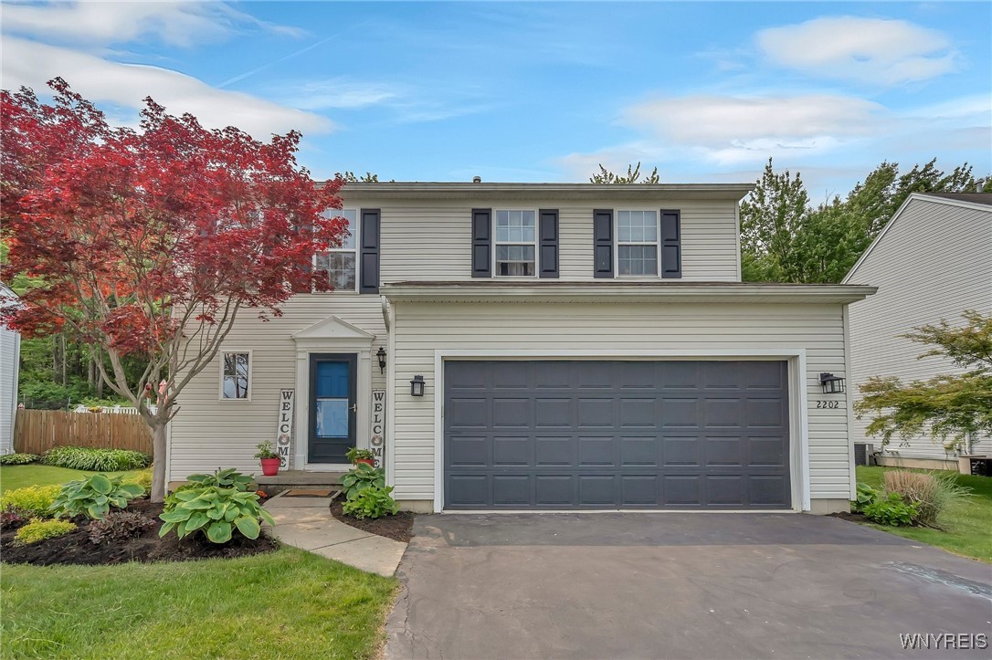 2202 Fox Chase Road, Hamburg, New York image 1