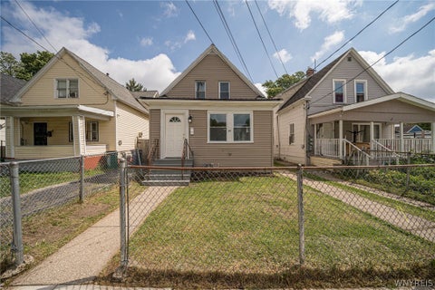 Homes For Sale - 27 Roebling Avenue<br/> Buffalo, NY 14215